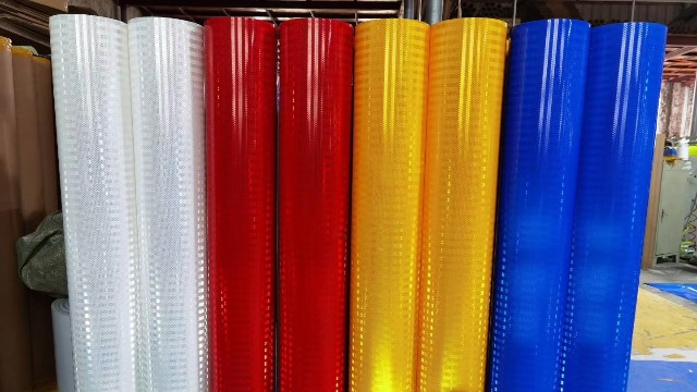 反光膜价格贵不贵？各级别反光膜厂家直接报价【昆山色多多视频最新版APP无限】